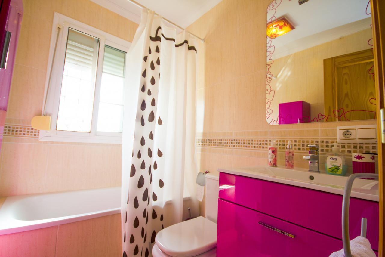 Claudia Canovas Villa Nerja